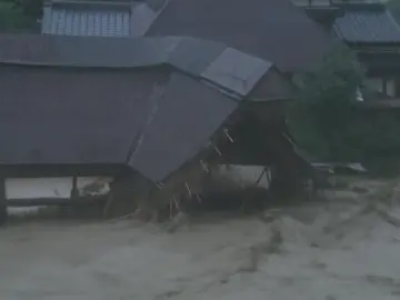 Al menos 2 muertos y medio millón evacuados por lluvias torrenciales en Japón Al menos 2 muertos y medio millón evacuados por lluvias torrenciales en Japón