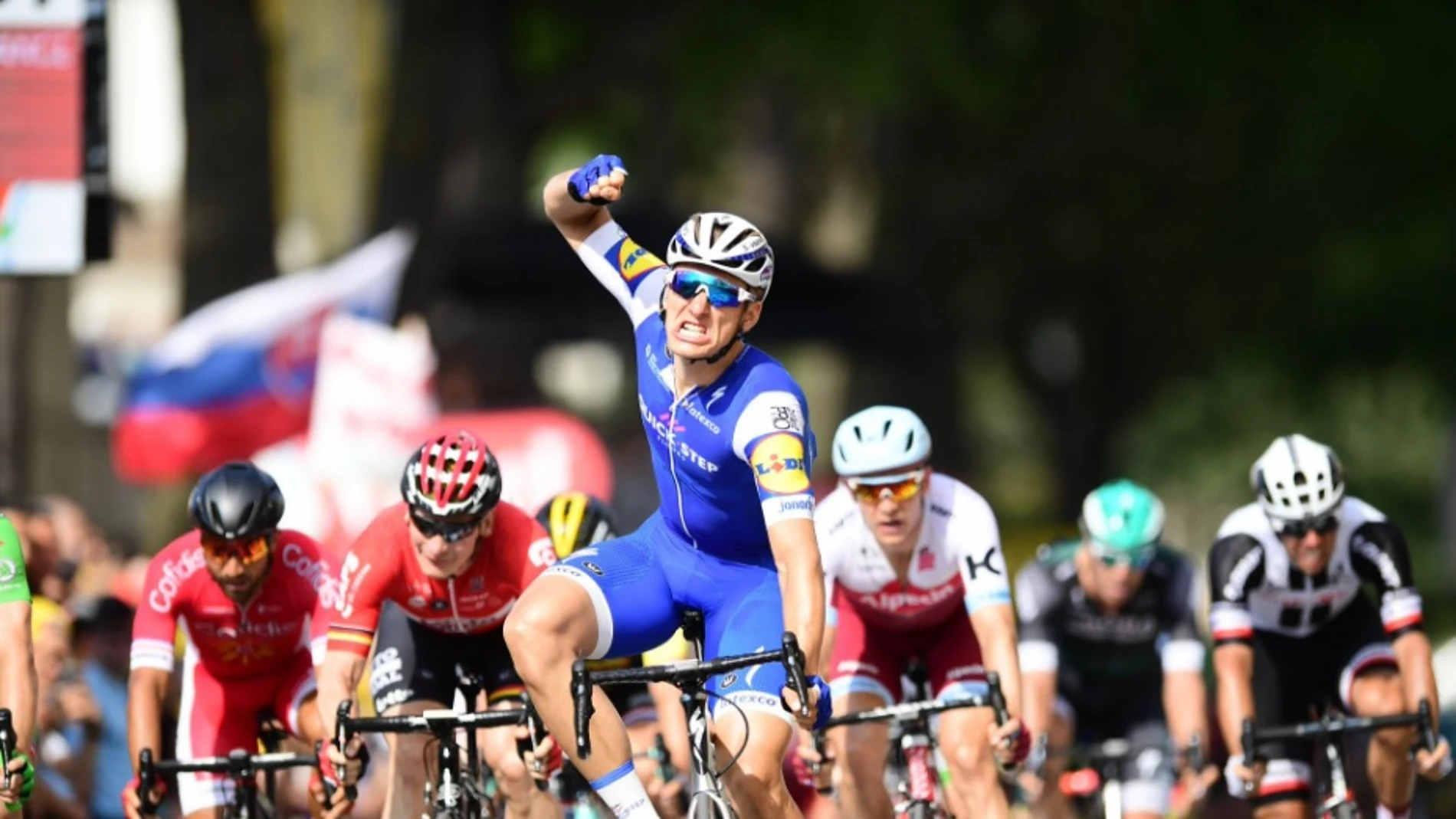 Kittel celebra la victoria de etapa Kittel celebra la victoria de etapa
