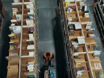 Un empleado de Amazon Un empleado de Amazon