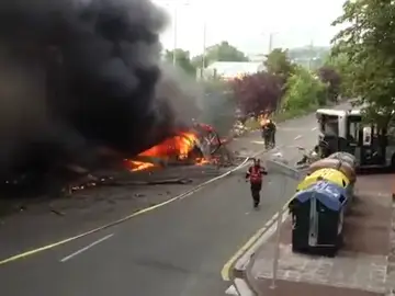 17 personas heridas, solo una grave, tras colisionar un camión con un autobús en Gipuzkoa 17 personas heridas, solo una grave, tras colisionar un camión con un autobús en Gipuzkoa