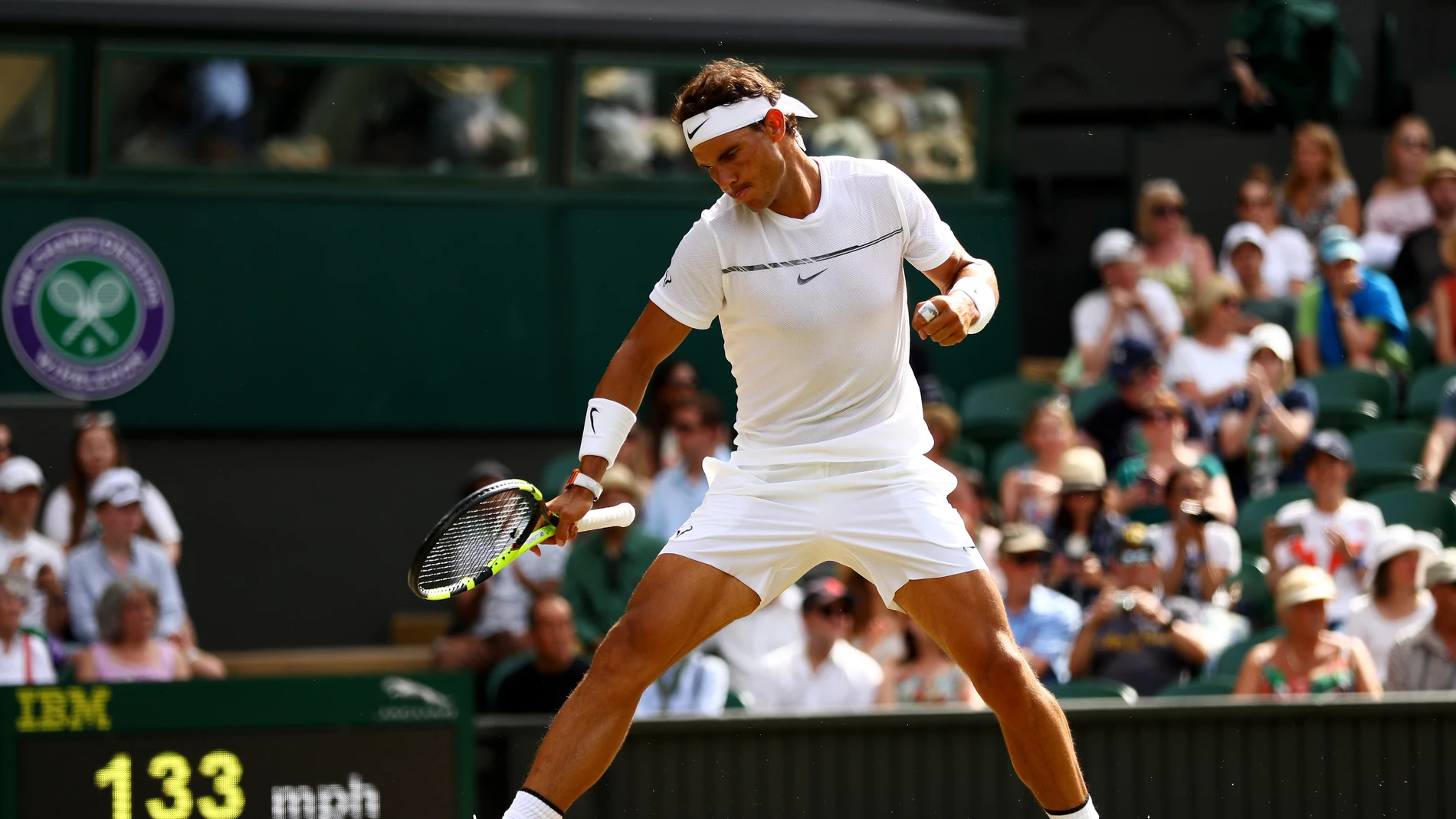 Nadal celebra un punto ante Karen Khachanov Nadal celebra un punto ante Karen Khachanov