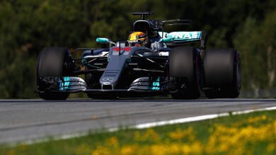 Hamilton marca el mejor tiempo en los Libres 2 del GP de Austria con Alonso octavo y Sainz 15º