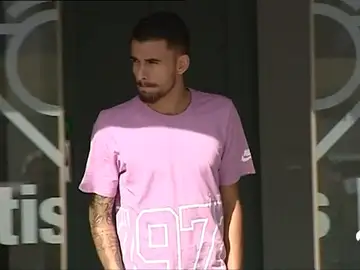 Ceballos firma por el Real Madrid Ceballos firma por el Real Madrid