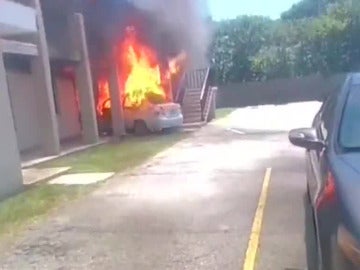 Un coche explota en Florida