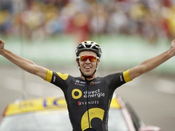 Lilian Calmejane celebra la victoria en una etapa del Tour