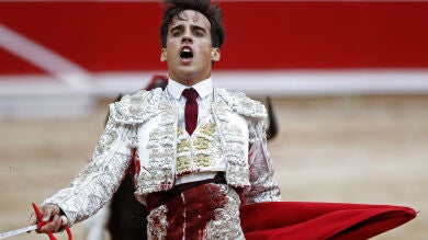 El Diestro Gonzalo Caballero evoluciona favorablemente de la cornada sufrida en Pamplona