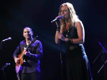 La cantante y líder del grupo musical español Chambao La cantante y líder del grupo musical español Chambao