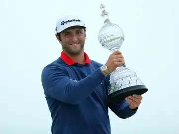 Jon Rahm, con el trofeo del Abierto de Irlanda Jon Rahm, con el trofeo del Abierto de Irlanda