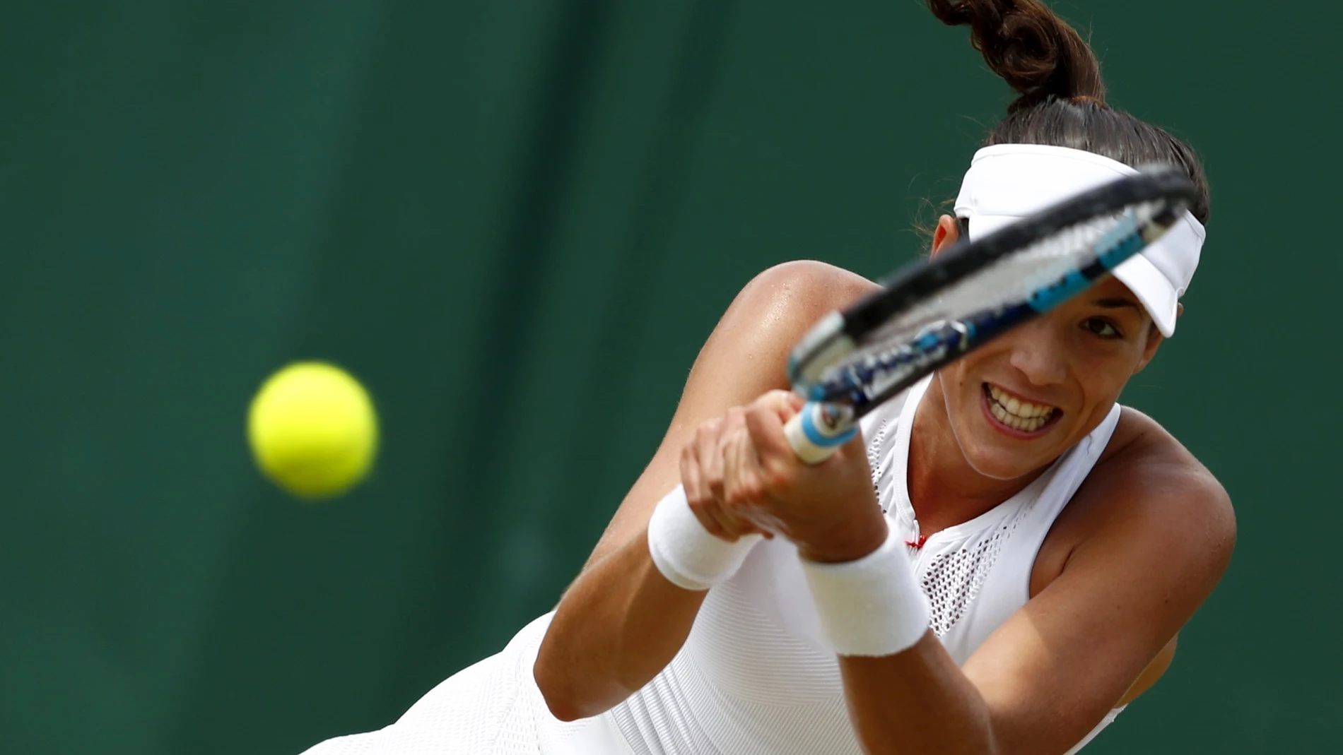 Muguruza resta una pelota ante Angelique Kerber Muguruza resta una pelota ante Angelique Kerber
