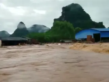 83 muertos y un millon y medio de evacuados en China 83 muertos y un millon y medio de evacuados en China