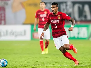 Paulinho, en un partido del Guangzhou Paulinho, en un partido del Guangzhou