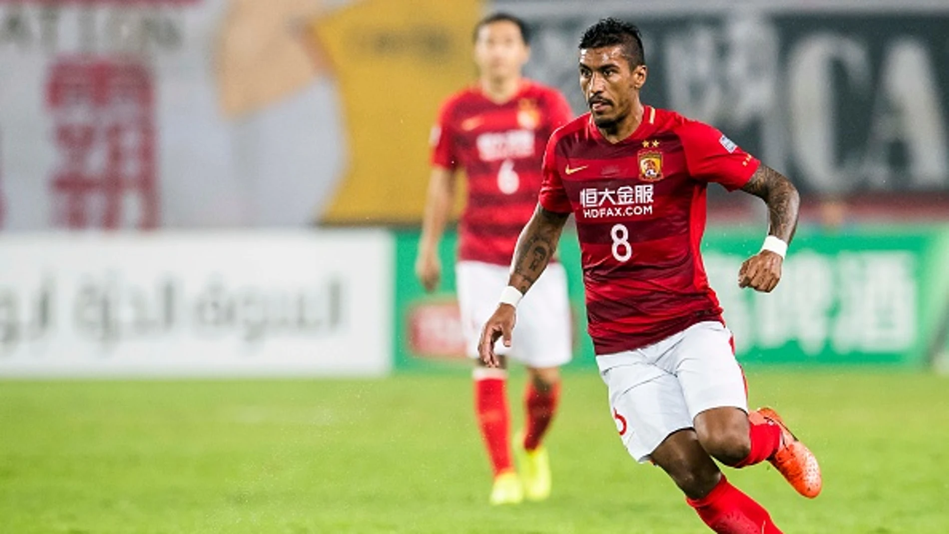 Paulinho, en un partido del Guangzhou Paulinho, en un partido del Guangzhou
