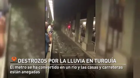 Graves destrozos por la lluvia en Turquía Graves destrozos por la lluvia en Turquía