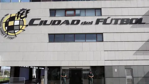 La sede de la Real Federación Española de Fútbol en Las Rozas La sede de la Real Federación Española de Fútbol en Las Rozas