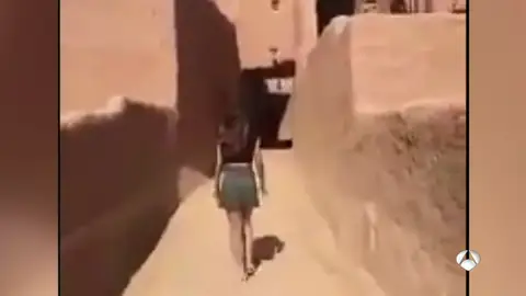 Detenida la joven que publicó un vídeo en el que aparecía con una minifalda en Arabia Saudí Detenida la joven que publicó un vídeo en el que aparecía con una minifalda en Arabia Saudí