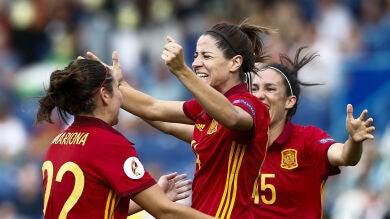 España debuta en la Eurocopa con una convincente victoria ante Portugal