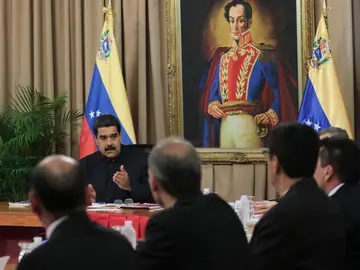 El Presidente de Venezuela, Nicolás Maduro, durante la activación del Consejo de Defensa de la Nación El Presidente de Venezuela, Nicolás Maduro, durante la activación del Consejo de Defensa de la Nación