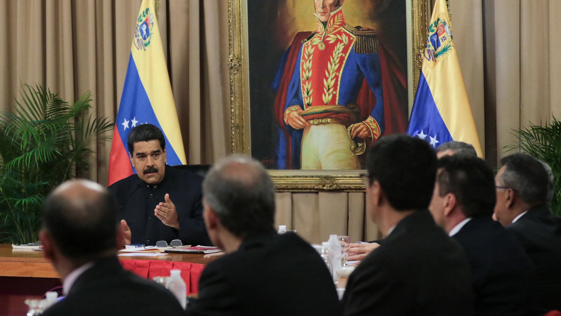 El Presidente de Venezuela, Nicolás Maduro, durante la activación del Consejo de Defensa de la Nación El Presidente de Venezuela, Nicolás Maduro, durante la activación del Consejo de Defensa de la Nación