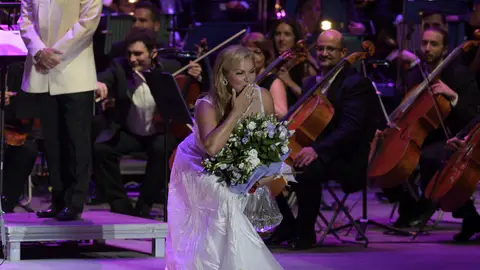 Anna Netrebko se despide del público del Starlite Anna Netrebko se despide del público del Starlite