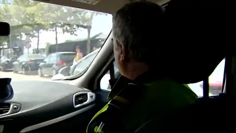 Detenido por robar un coche ocupado por una mujer y su bebé Detenido por robar un coche ocupado por una mujer y su bebé
