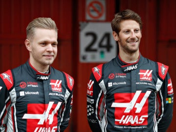 Grosjean y Magnussen, pilotos de Haas