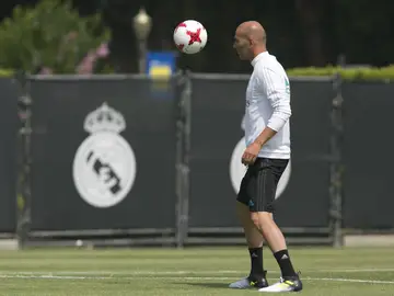 Zidane, en un entrenamiento Zidane, en un entrenamiento