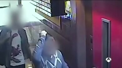Dos detenidos por robar a octogenarios fingiendo ser operadores de teleasistencia en Barcelona