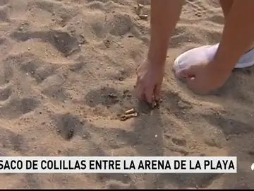 Casi medio centenar de voluntarios recogen 80.000 colillas en las calles Barcelona para denunciar suciedad Casi medio centenar de voluntarios recogen 80.000 colillas en las calles Barcelona para denunciar suciedad