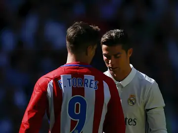 Fernando Torres, con Cristiano Ronaldo Fernando Torres, con Cristiano Ronaldo