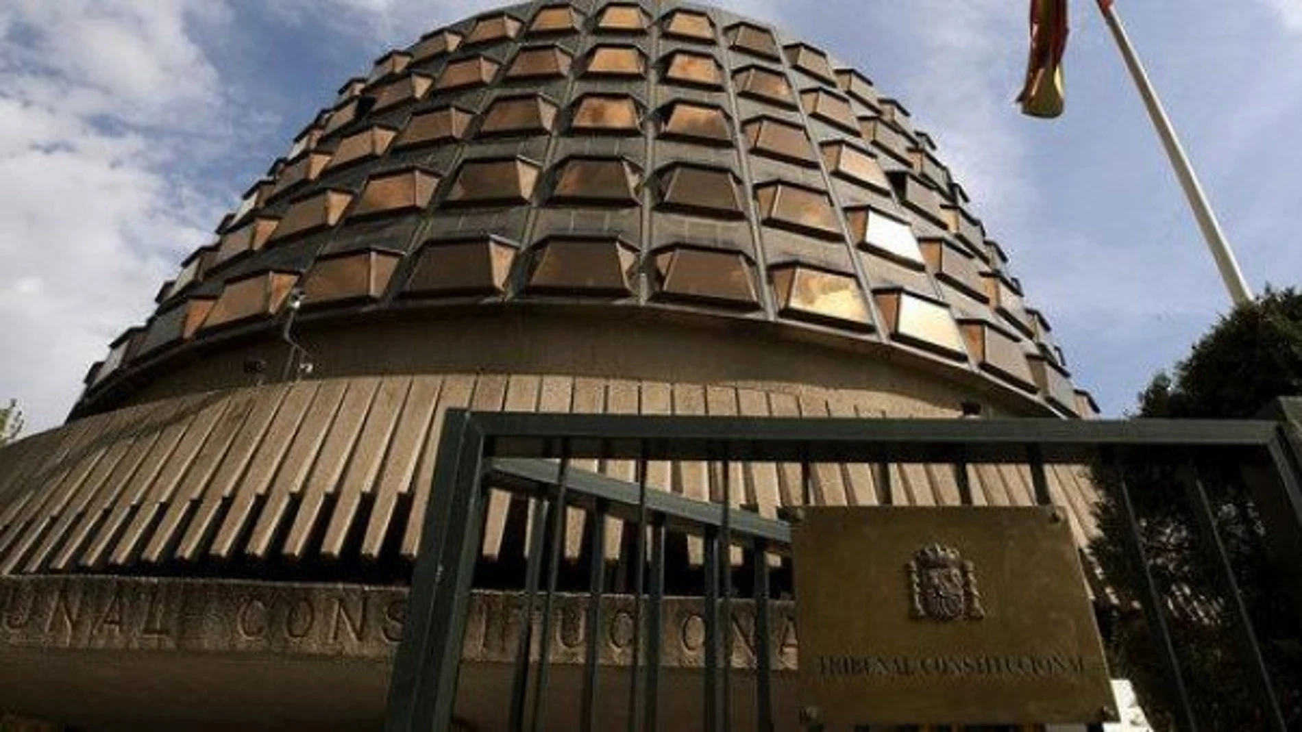 Fachada del Tribunal Constitucional Fachada del Tribunal Constitucional