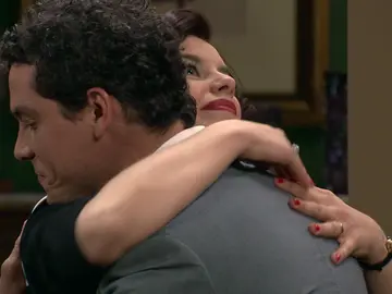 Rafael visita a Marta al salir de la cárcel Rafael visita a Marta al salir de la cárcel