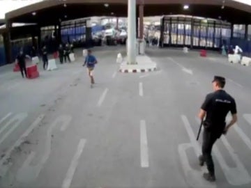 Momento de la detención en Melilla