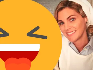 El peculiar amigo de Amaia Salamanca en el rodaje de 'Tiempos de guerra' El peculiar amigo de Amaia Salamanca en el rodaje de 'Tiempos de guerra'