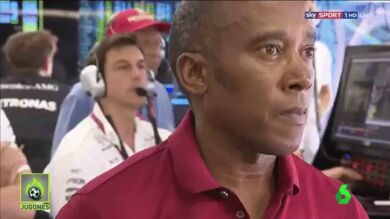 La reacción del padre de Hamilton cuando Mercedes obligó a su hijo a dejarse adelantar