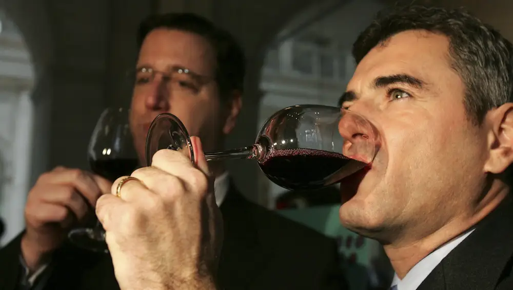 Beber vino