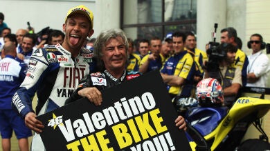 Valentino Rossi manda ánimos a Ángel Nieto: 
