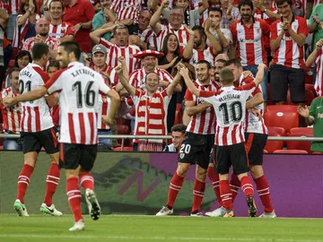 Los jugadores del Athletic celebran uno de los goles de Raúl García ante el Dinamo de Bucarest Los jugadores del Athletic celebran uno de los goles de Raúl García ante el Dinamo de Bucarest