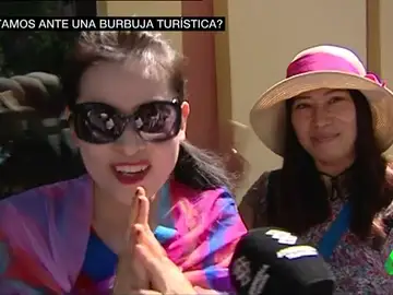 Gastan y se quedan más: el turista chino, clave para pinchar una incipiente burbuja en el turismo Gastan y se quedan más: el turista chino, clave para pinchar una incipiente burbuja en el turismo