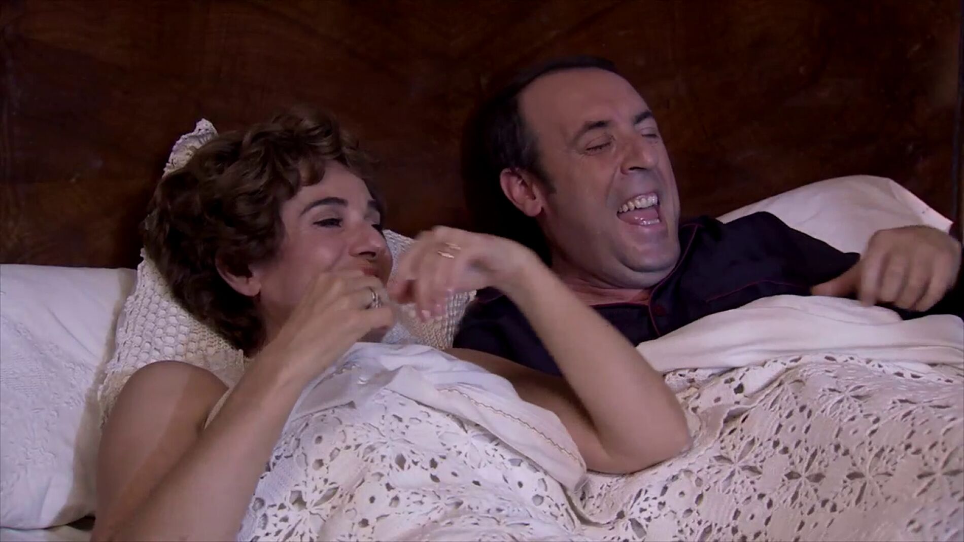 El mayor imprevisto en la escena de pasi&oacute;n de Benigna y Benito