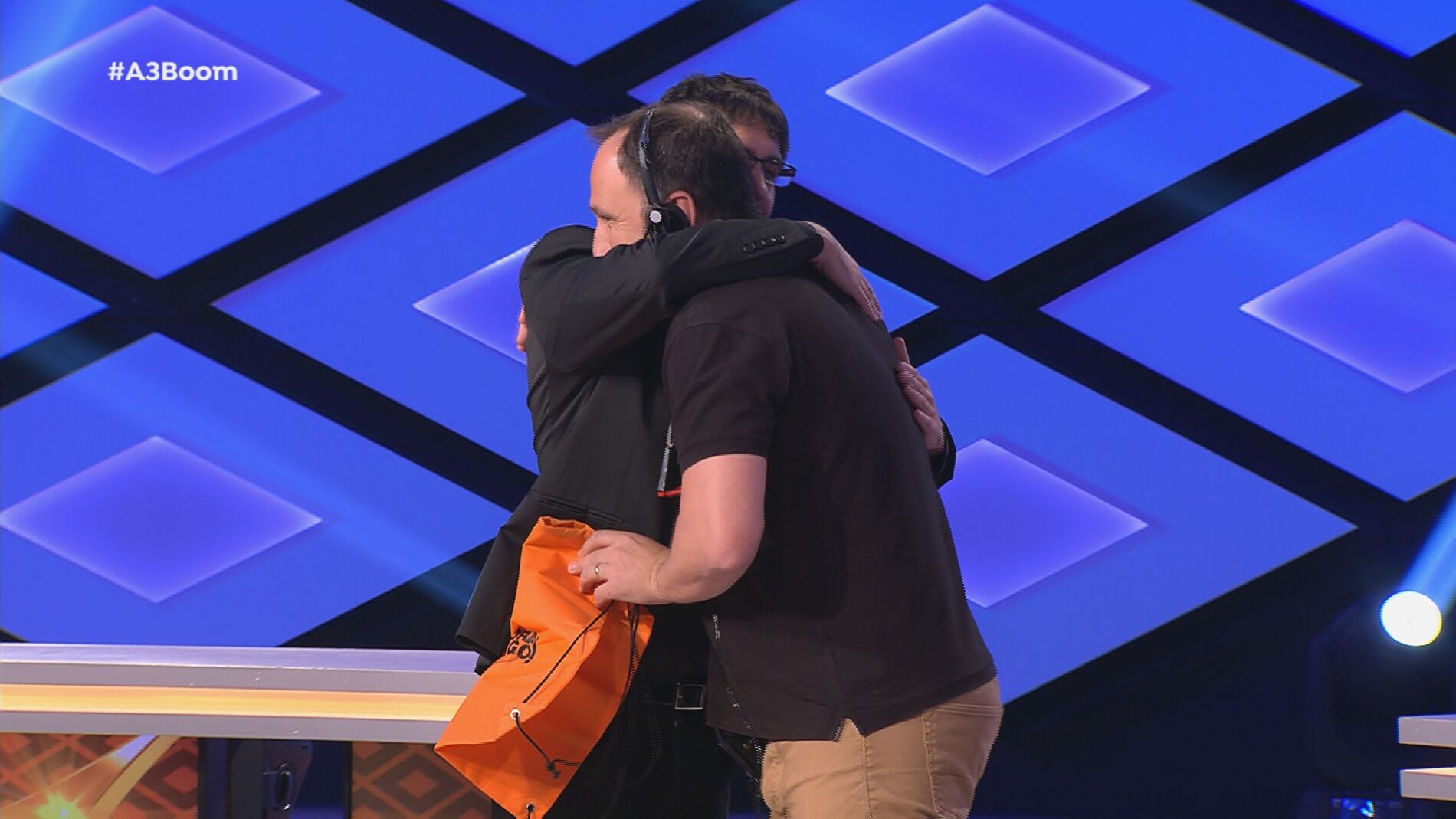 Juanra Bonet homenajea al equipo de '&iexcl;Boom!'