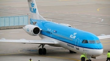 KLM realiza el primer vuelo de Ámsteram a Madrid con combustible sostenible