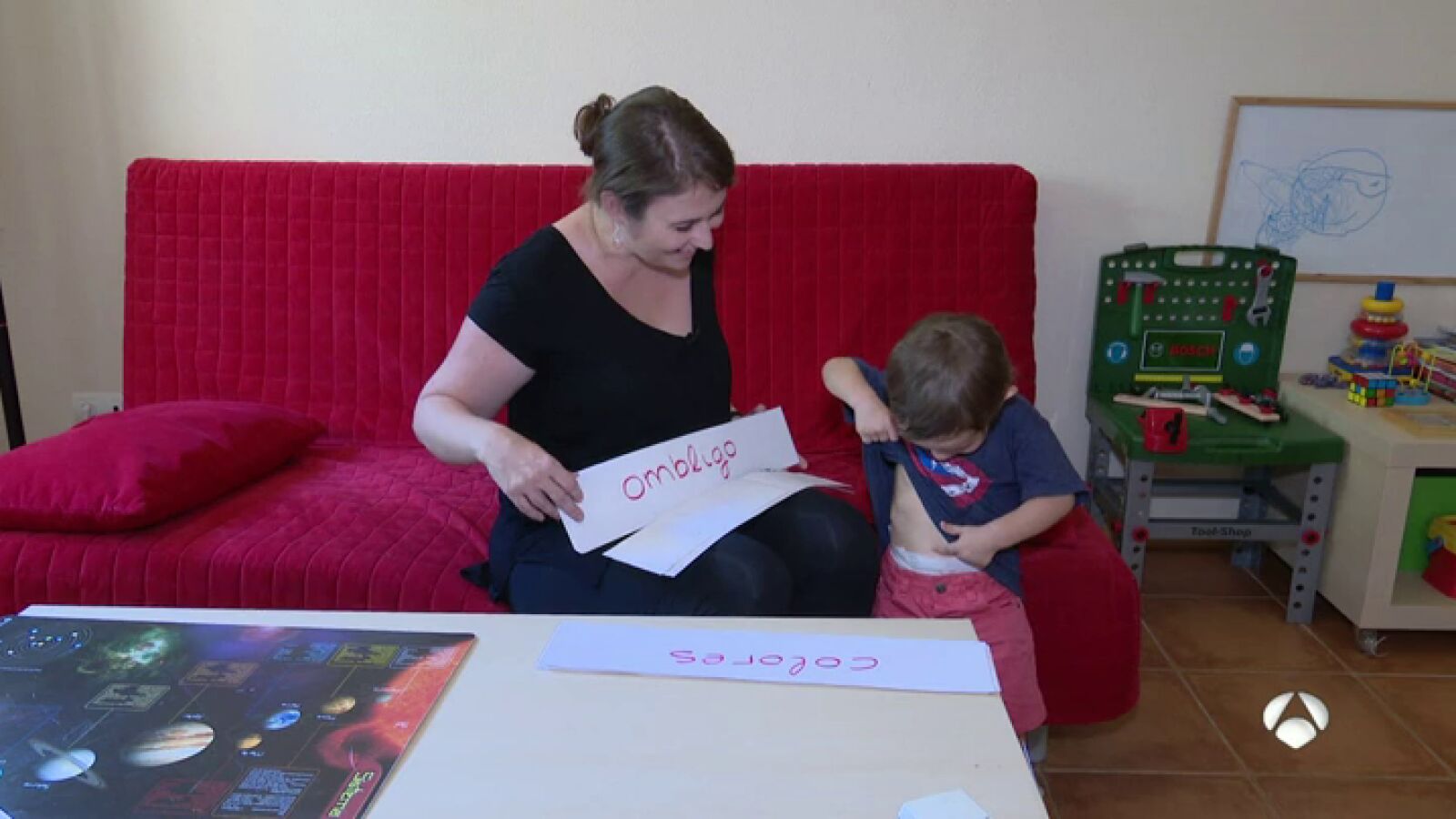 Unas 5.000 familias españolas eligen educar a sus hijos en casa y prescinden del colegio hasta la secundaria