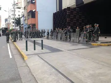 Fiscal venezolana denuncia "asedio" militar a sede de Fiscalía en Caracas Fiscal venezolana denuncia "asedio" militar a sede de Fiscalía en Caracas