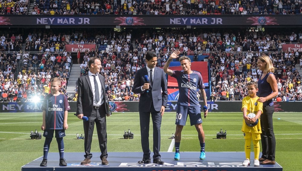 Neymar, en su presentación con el PSG