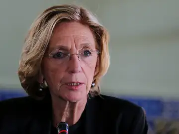 La senadora del partido gobernante en Francia La República en Marcha Nicole Bricq La senadora del partido gobernante en Francia La República en Marcha Nicole Bricq