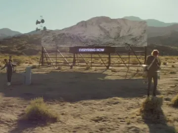 Videoclip de 'Everything Now' de Arcade Fire Videoclip de 'Everything Now' de Arcade Fire
