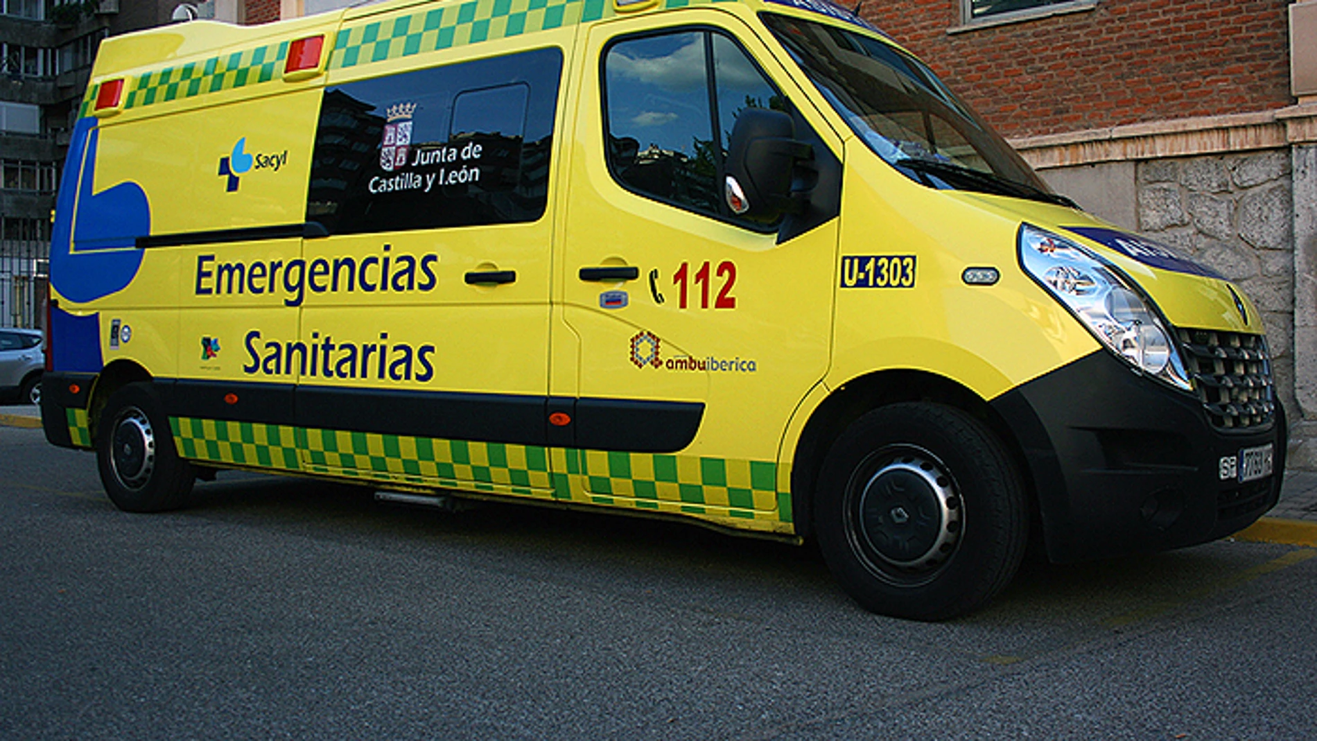 Ambulancia medicalizada de SACYL Ambulancia medicalizada de SACYL