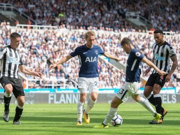 El Tottenham frena al Newcastle