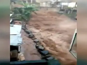 Más de 200 muertos en Sierra Leona por un desprendimiento de terreno a causa de las lluvias Más de 200 muertos en Sierra Leona por un desprendimiento de terreno a causa de las lluvias
