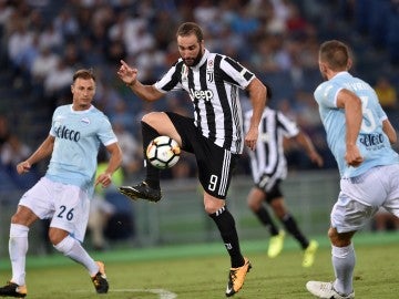 Higuaín durante la final